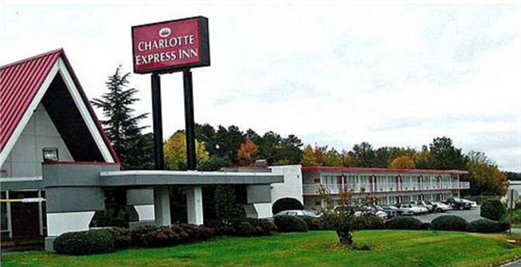 Charlotte Express Inn Buitenkant foto