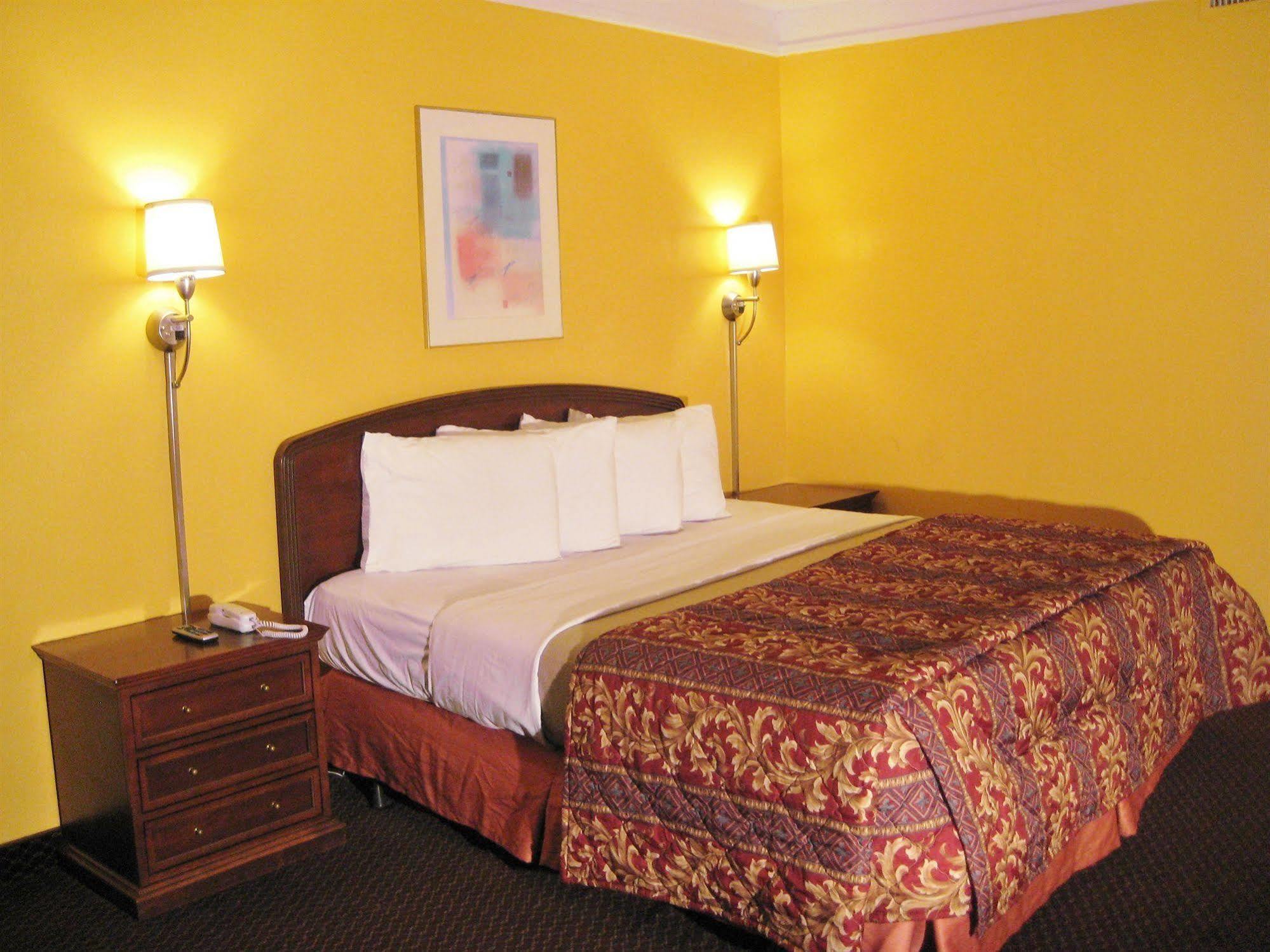 Charlotte Express Inn Buitenkant foto